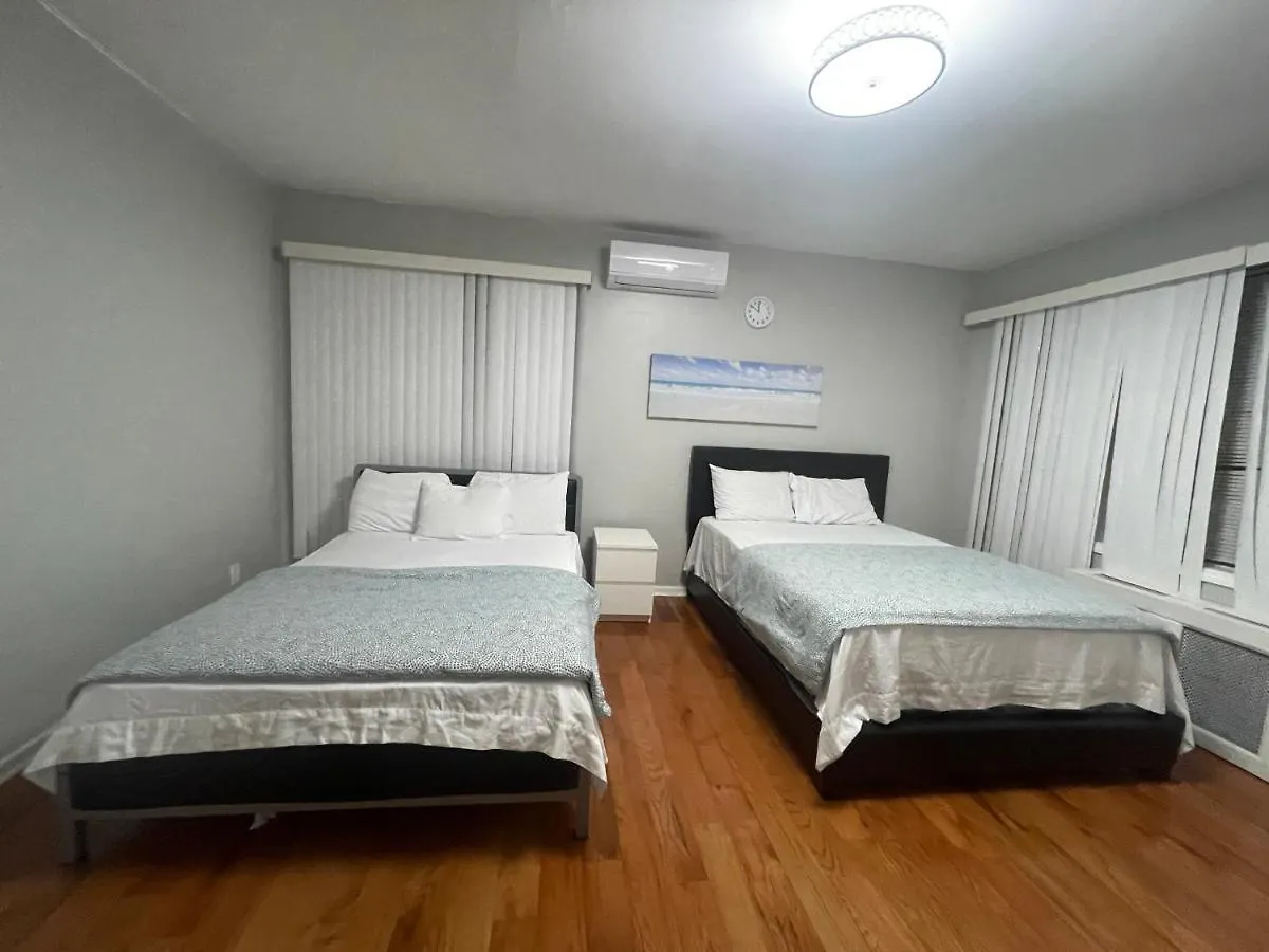 2158 Gleason Ave Bronx Ny 10462 Apartamento Nova Iorque 0*,  Estados Unidos da América